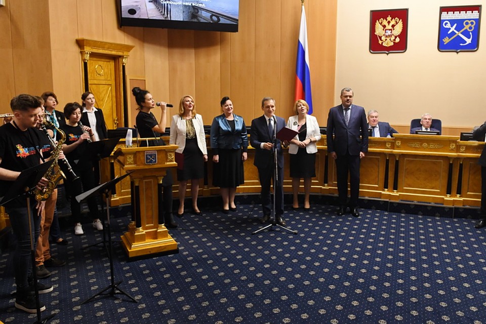 парламент Ленобласти принял бюджет на 2019-ый и на плановый период 2020-2021 годов. Фото: http://lenobl.ru