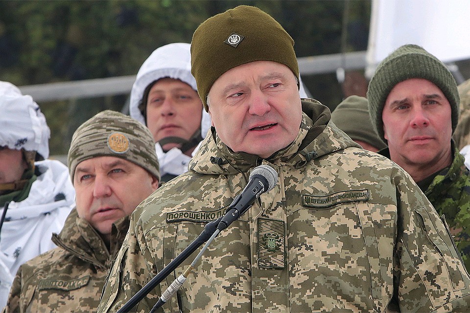 Мнение политолога: "Тем, что Порошенко инициировал разрыв отношений с РФ, он еще дополнительно настроил против себя общество своей страны".