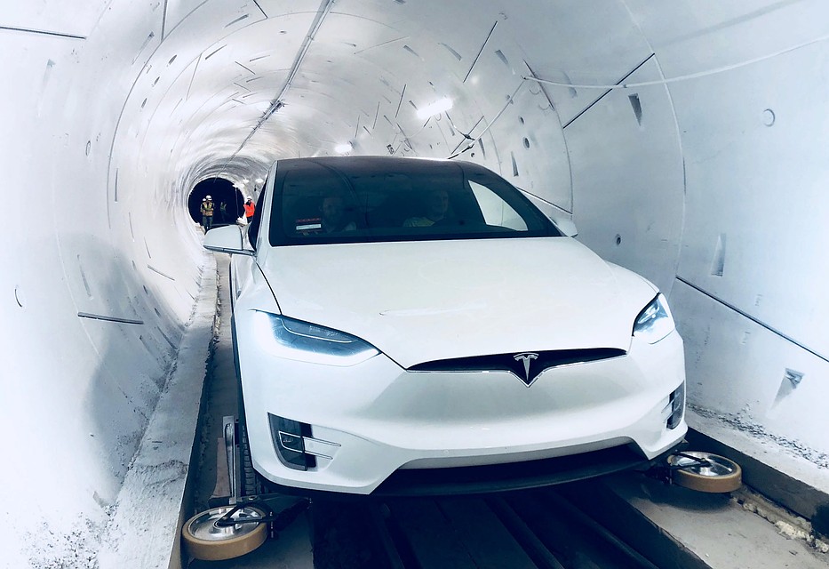 Маск открыл скоростной тоннель под Лос-Анджелесом. Фото: Elon Musk