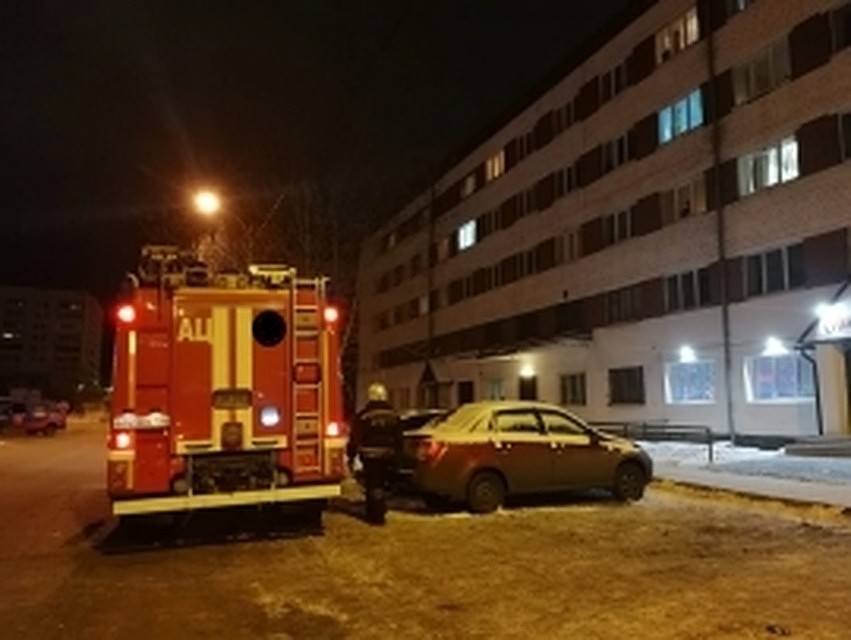 Пожар начался ночью, но несмотря на то, что все уже спали, многим удалось спасти