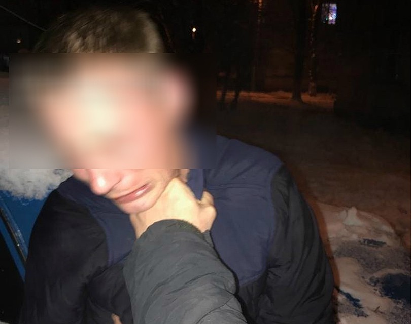 Владелец вскрытого автомобиля сам наказал автовора. Фото: ВК, паблик "Ростов Главный".
