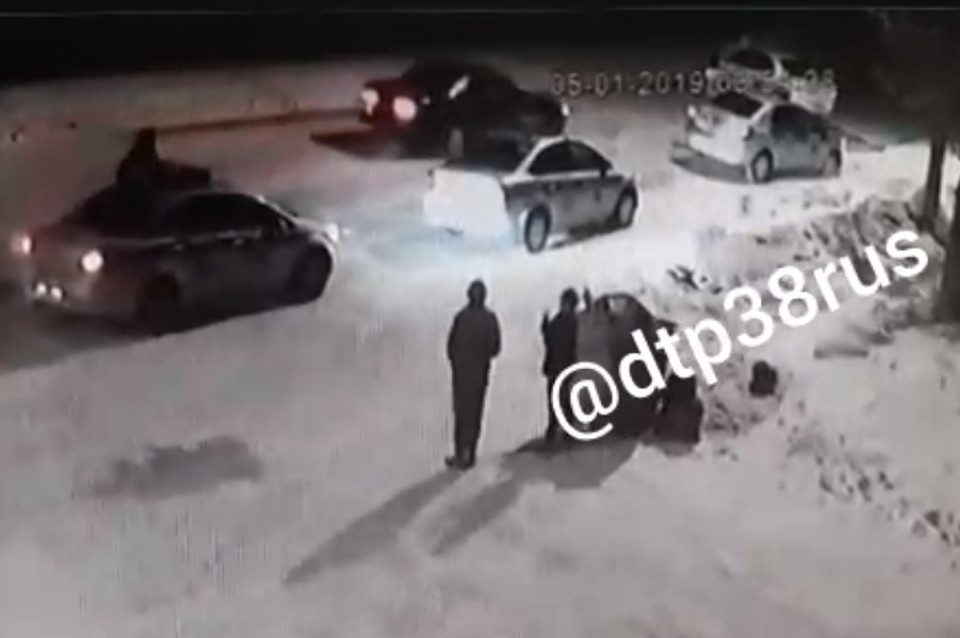 Гонки с полицией: 16-летний подросток угнал машину у отца и попал в ДТП. Фото: группа "ДТП 38 RUS".