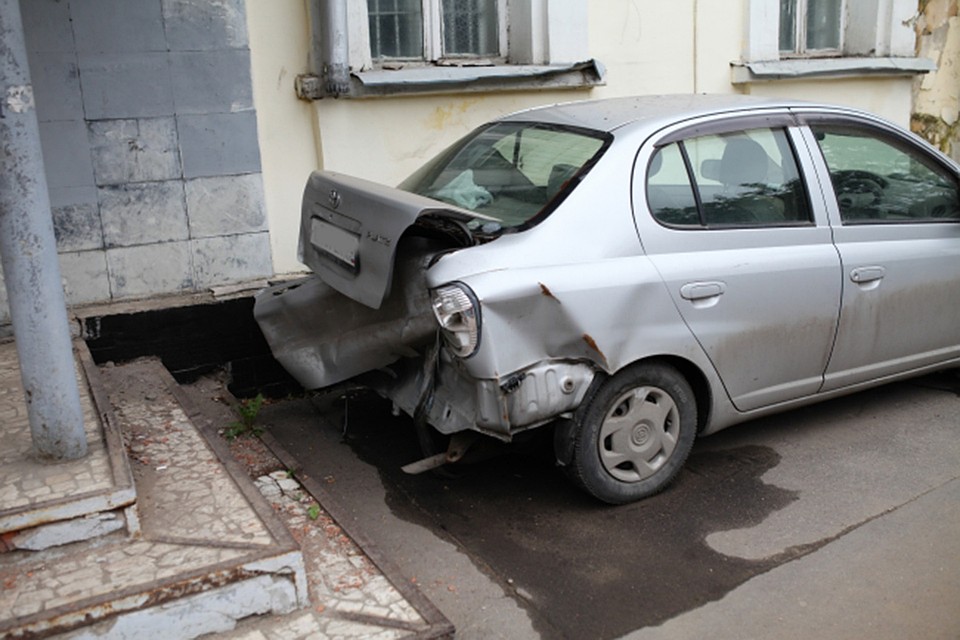 После перевода денег мужчина не получил обещанный автомобиль