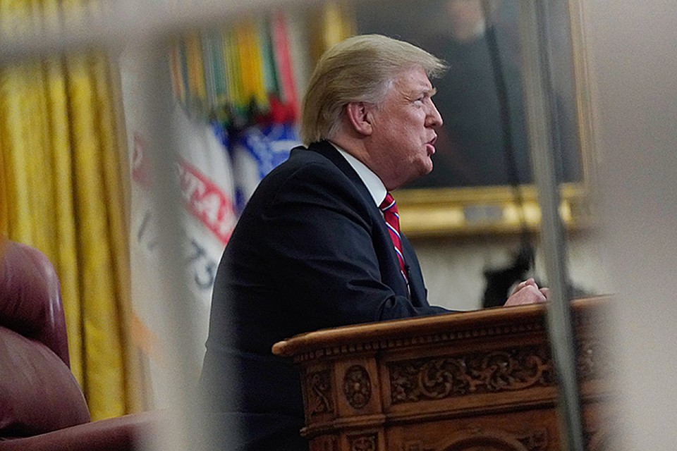 Дональд Трамп выступил с 9-минутным телеобращением к нации