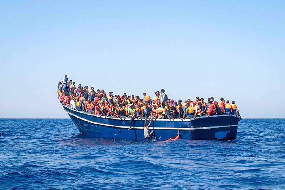 Литва примет 5 беженцев с судна в Италии. Фото: с сайта sea-watch.org