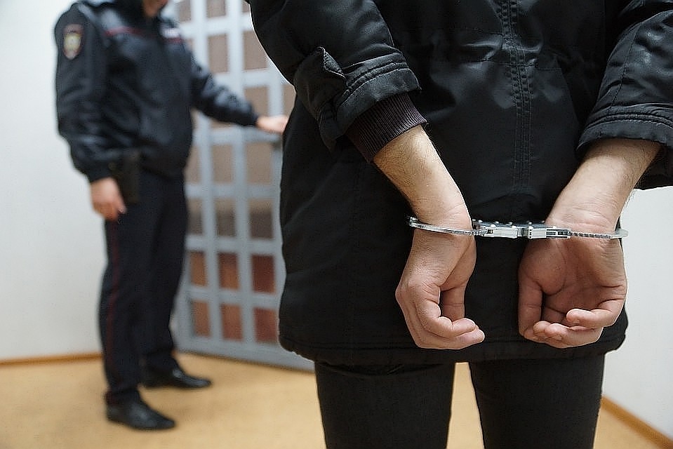 Сейчас полицейские проверяют парня на причастность к другим преступлениям
