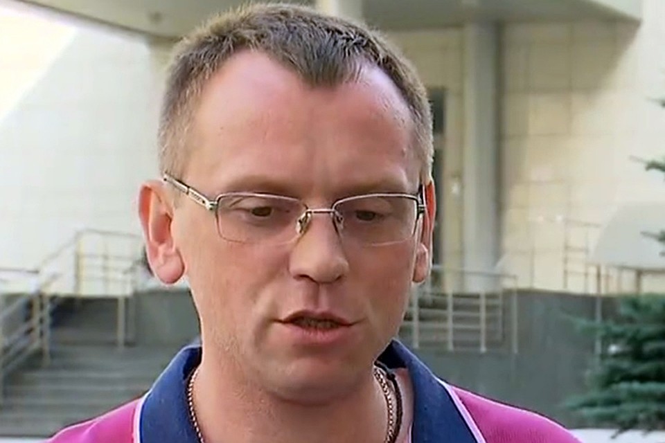Ошеломленный Максим сдала ДНК- анализ, тот подтвердил, что да, он не является биологическим отцом