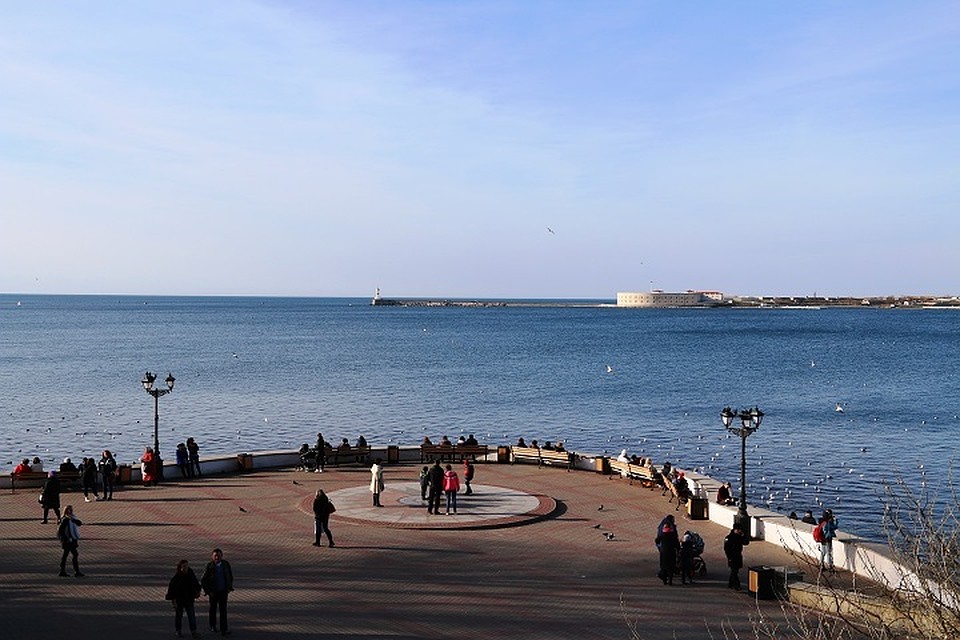 В Севастополе днем +11…+13°.