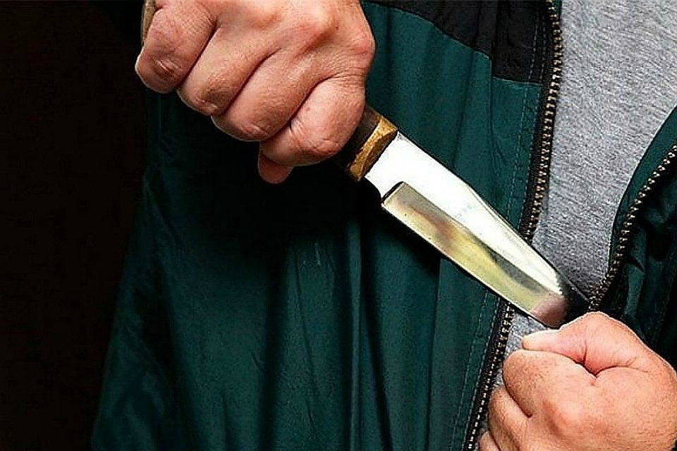 Житель Петербурга потерял равновесие и сам упал на меч, который держал его собутыльник Фото: архив "КП"