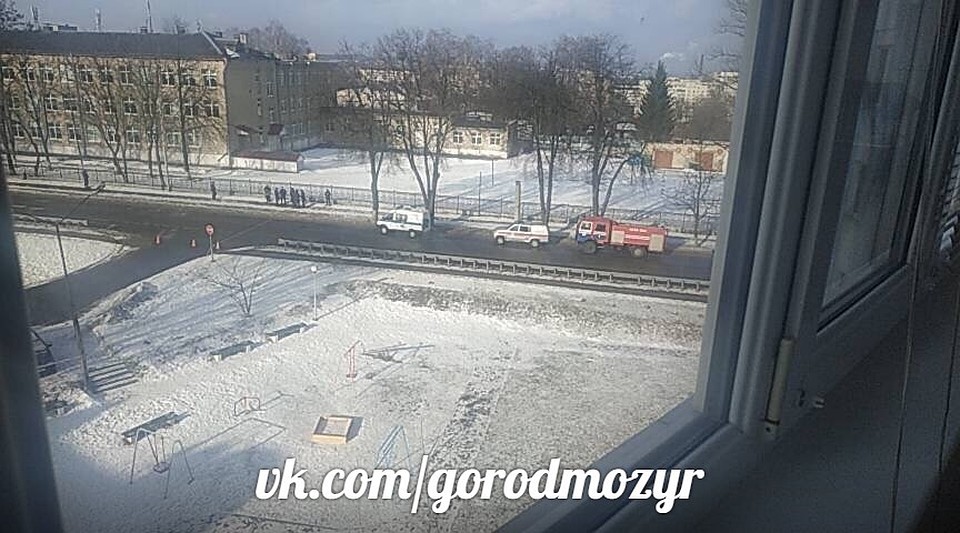 Неизвестные заминировали в Мозыре здание КГК и ГАИ. Фото: соцсети