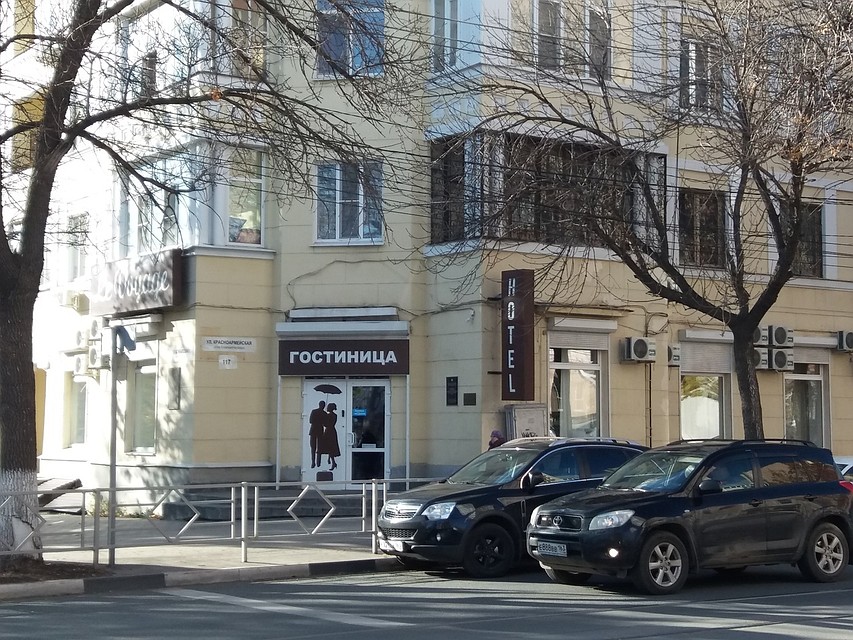 Так здание выглядело минувшей осенью