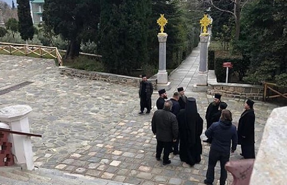 Раскольников из ПЦУ не пустили в Свято-Пантелеимонов монастырь на Афоне. Фото: http://news.church.ua/