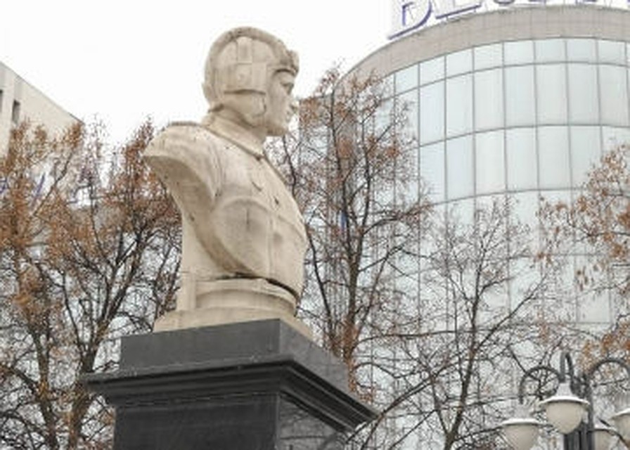9 февраля у памятника Андрею Попову прошел митинг в честь первых освободителей Белгорода.