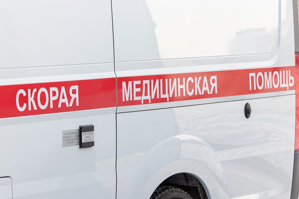 В Уфе у торгового центра умерла 35-летняя женщина