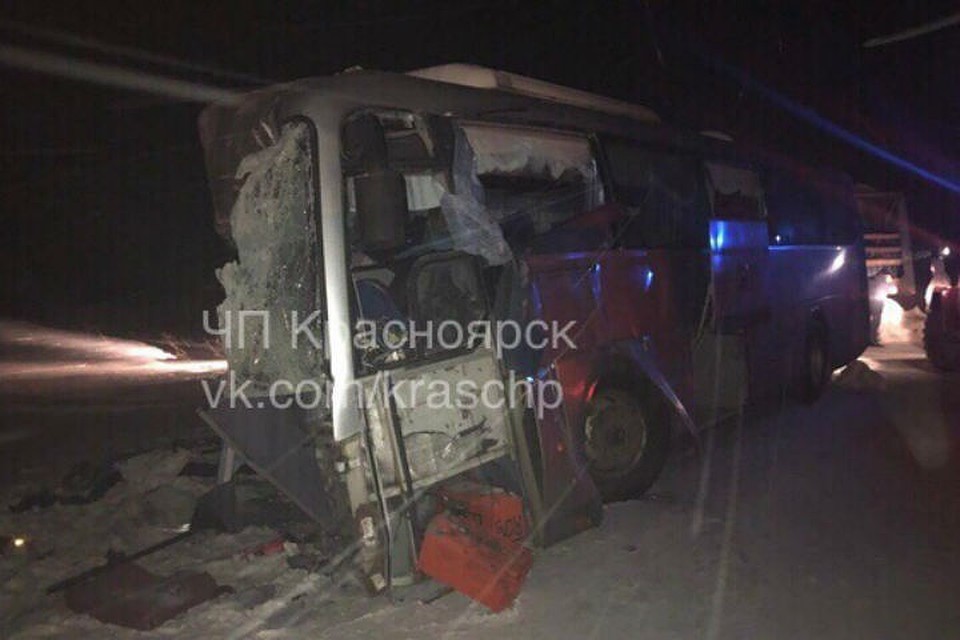 «Погибли четверо»: после смертельной аварии с автобусом наказали перевозчика. Фото: ЧП - Красноярск.