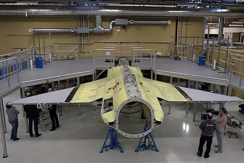 Швеция приступила к серийному производству истребителей нового поколения "Gripen E". Фото: YouTube
