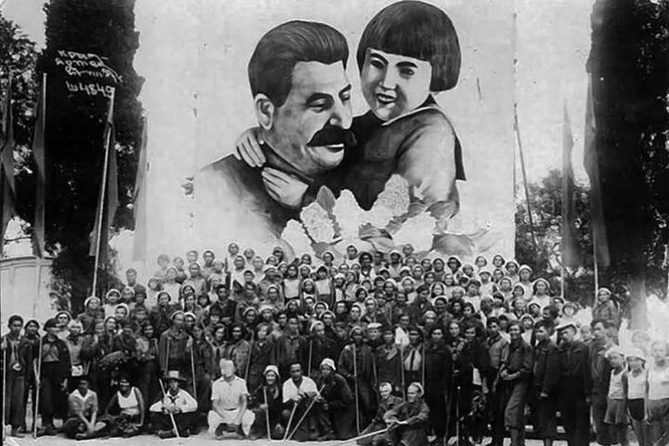 Судьба малышки, которую поцеловал «вождь всех народов». ФОТО: wikipedia.org.