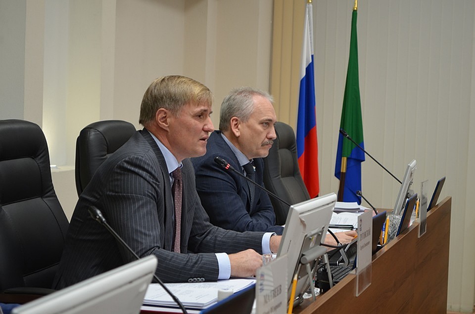 Борьба за власть: Законодательная дума Хабаровского края ограничила полномочия Сергея Фургала