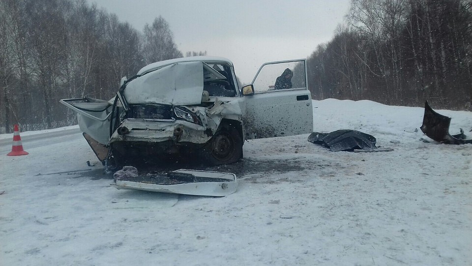Колесом зацепил бровку: под Тюменью в аварии погибла пенсионерка. Фото ГИБДД Тюменской области