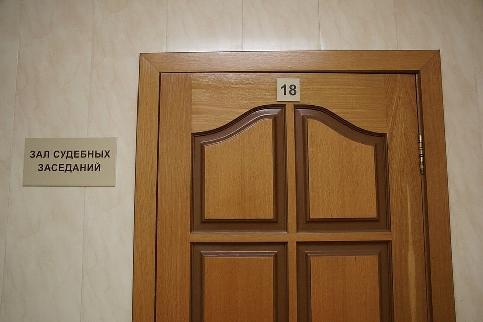 Суд принял во внимание возраст девушки, отсутствие родителей и то, что подросток признала вину и раскаялась