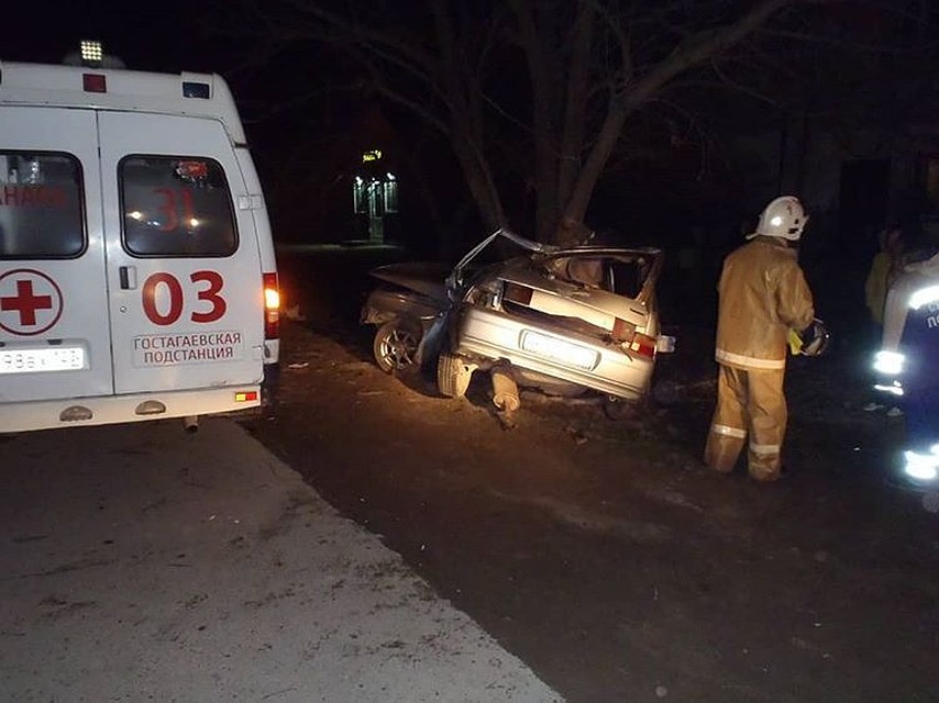 Фото с места ДТП: Служба спасения Анапы