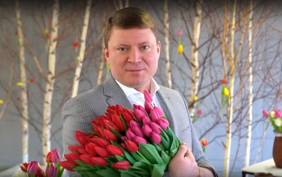 Мэр Красноярска поздравил женщин с 8 марта. Фото: паблик "Город Красноярск".