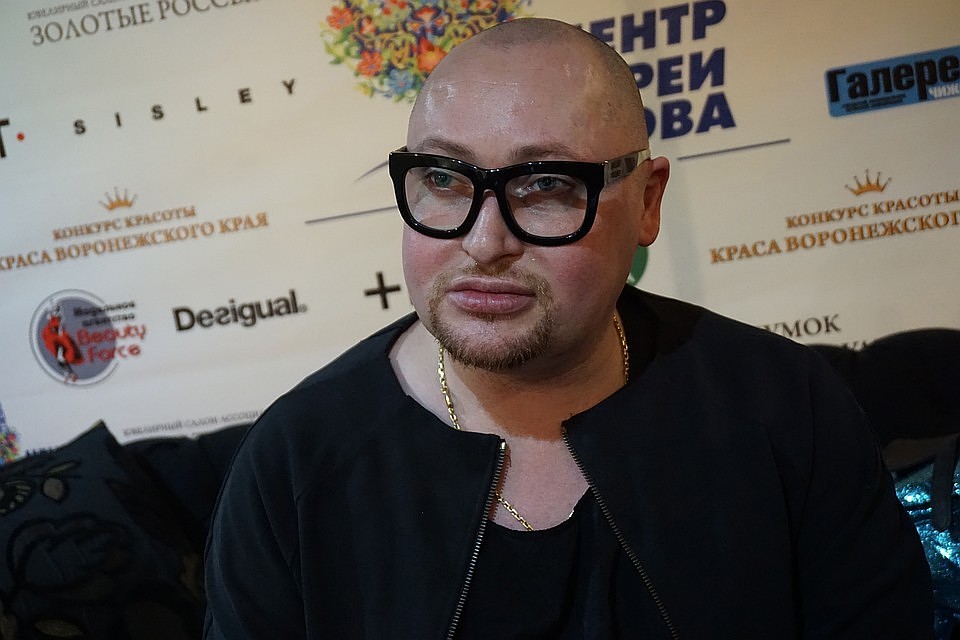 В Ростов-на-Дону певец Шура участвовал в концерте 9 марта.