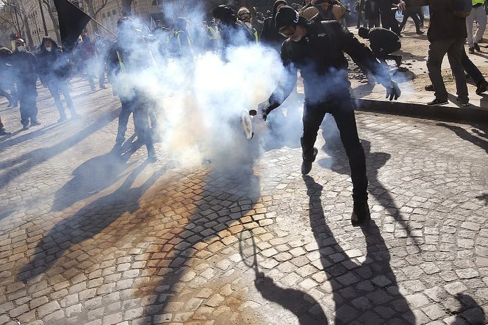 Во Франции подводят итоги прошедших в эту субботу, 16 марта, акций протеста «желтых жилетов»