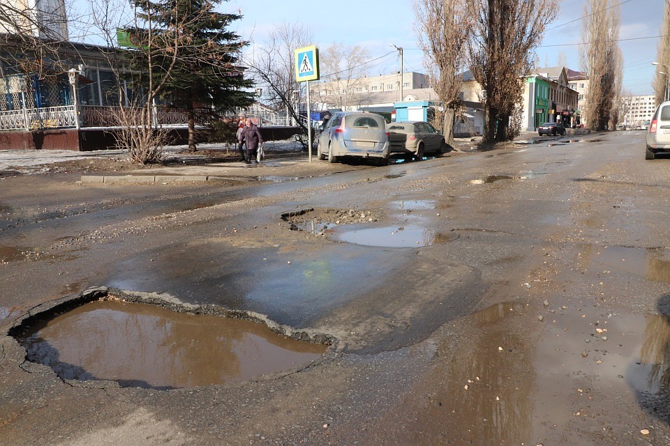 Дороги ЛТЗ остро нуждаются в ремонте