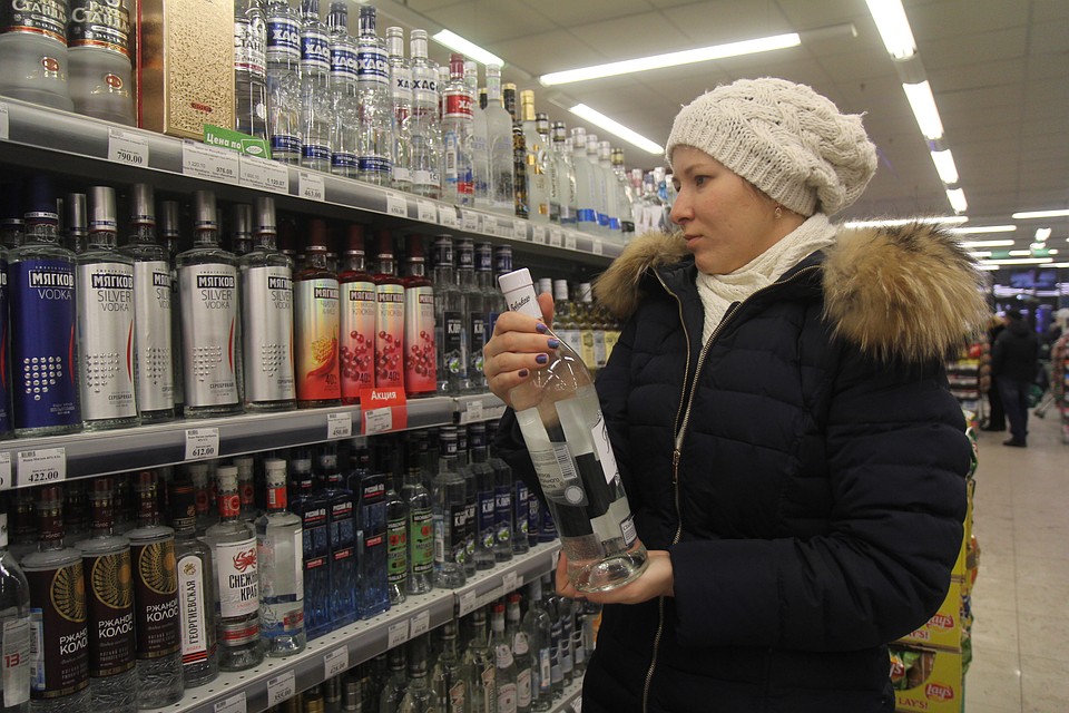 Минздрав завершил разработку законопроекта о продаже крепкого алкоголя с 21 года