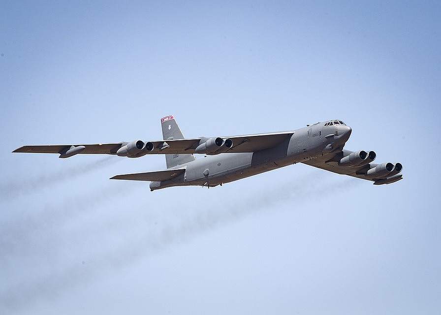 СУ-27 дважды за сутки сопровождали бомбардировщики США над Балтийским морем