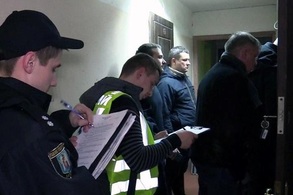 Граната взорвалась в одной из квартир многоэтажного дома в Киеве. Фото: со страницы полиции Киева в Facebook