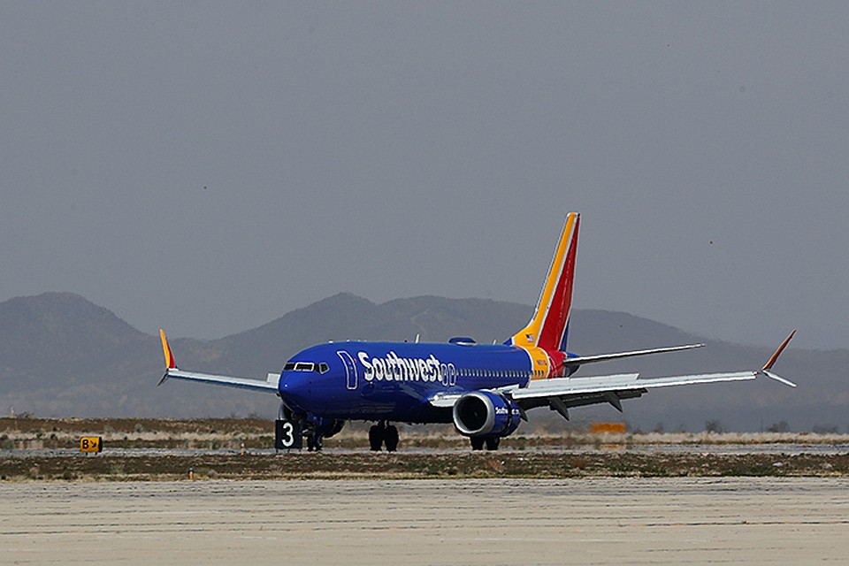 В этот раз судно американской авиакомпании Southwest Airlines сразу после взлета запросило экстренную посадку