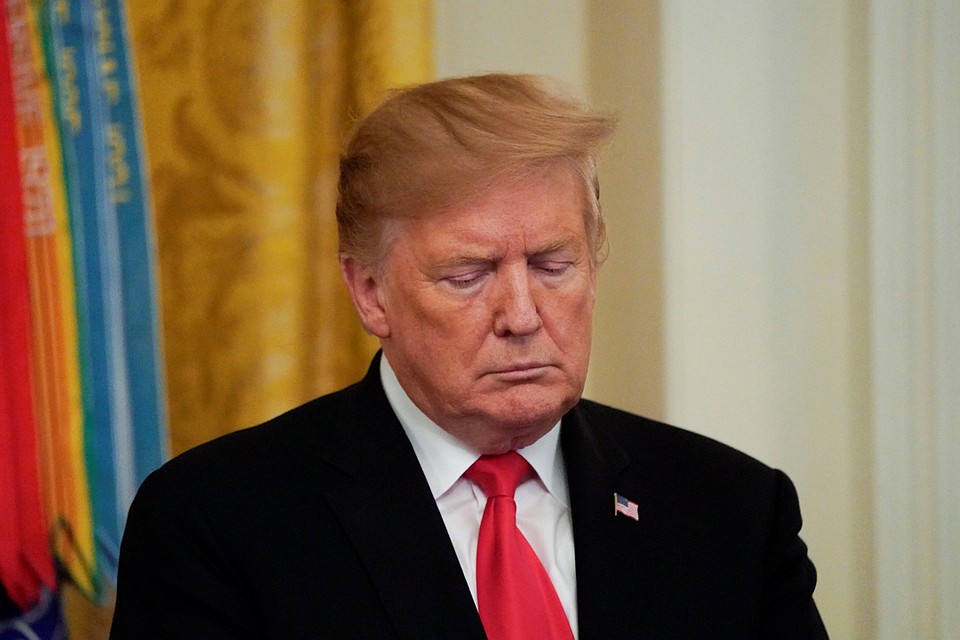 Трамп не любил Маккейба и частенько критиковал, подозревая его в симпатиях к Хиллари Клинтон.