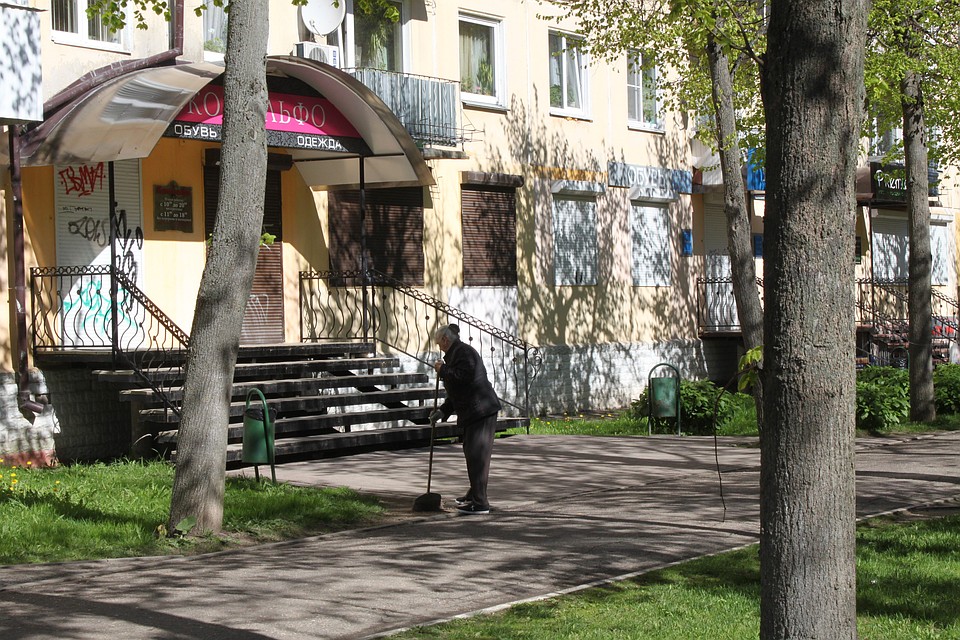 Субботники пройдут в Смоленске до 15 апреля.