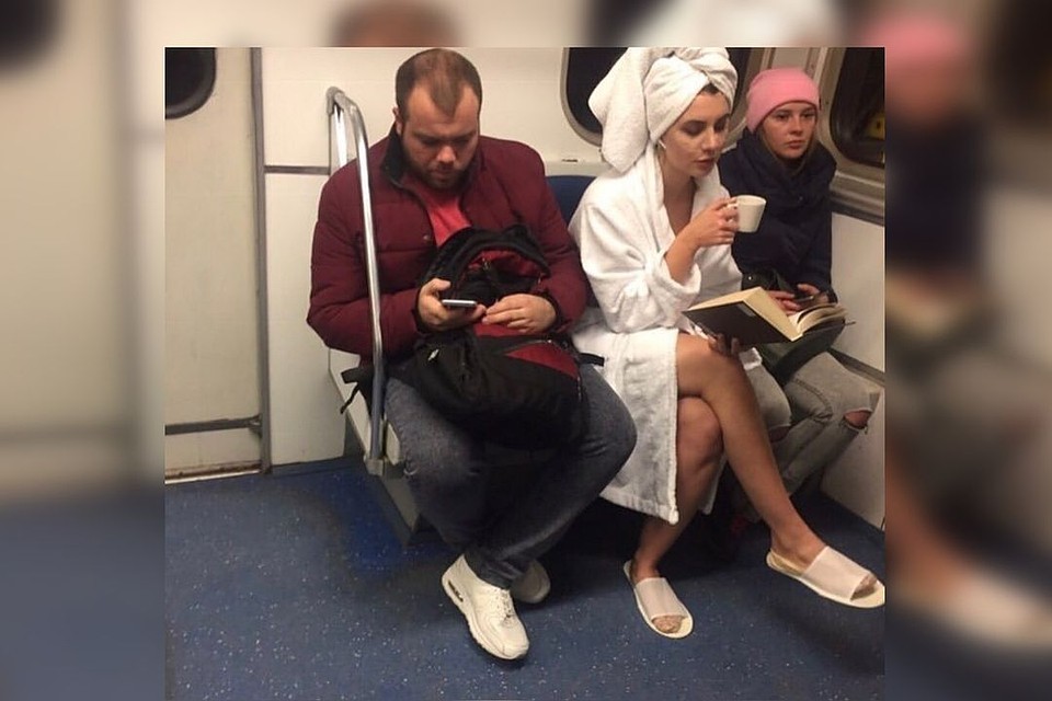 Фото девушки в белом халате позабавило пользователей соцсетей. Фото: https://vk.com/subwaynsk