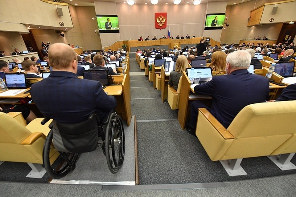 Рыбный бизнес Мурманской области вряд-ли обрадуется закону "О крабовых аукционах"...