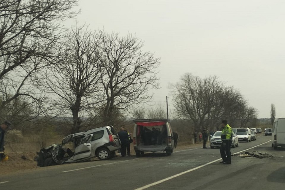 В аварии погибли два человека.