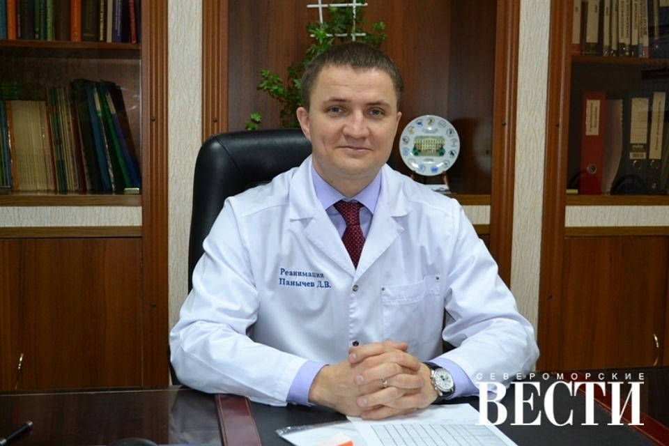 Дмитрий Панычев начал путь как врач-интерн по анестезиологии-реаниматологии. А теперь он - министр здравоохранения Мурманской области. Фото: www.s-vesti.ru
