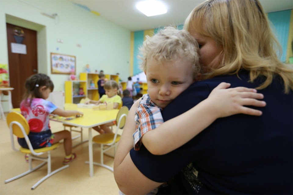 В Кирове мошенники пытаются обмануть родителей, за деньги переводя их детей в «нужный» детский сад