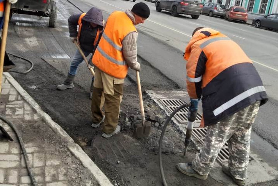 Дорожники приведут в порядок порядка 10 тысяч квадратных метров дорожного полотна