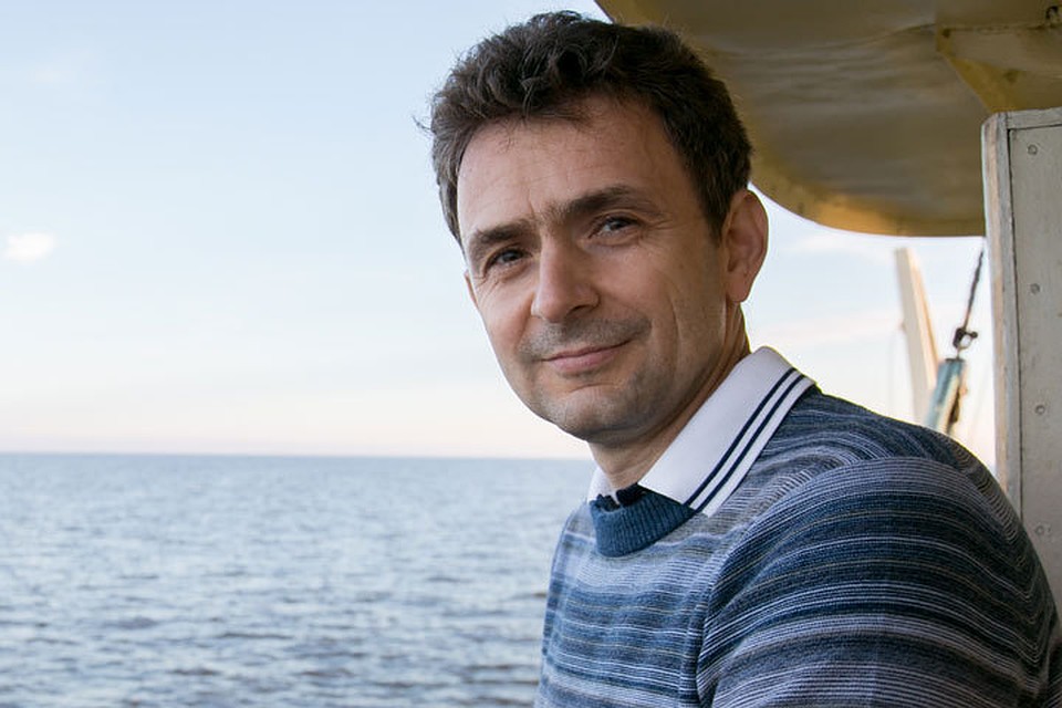 «Мы даже не представляли, сколько еще неизведанного в Арктике! Есть районы, где только однажды – в 40 – 50-е годы XX века – высаживались ученые… Разрабатывающие шельф компании дают задания «Картешу» на экологические исследования»