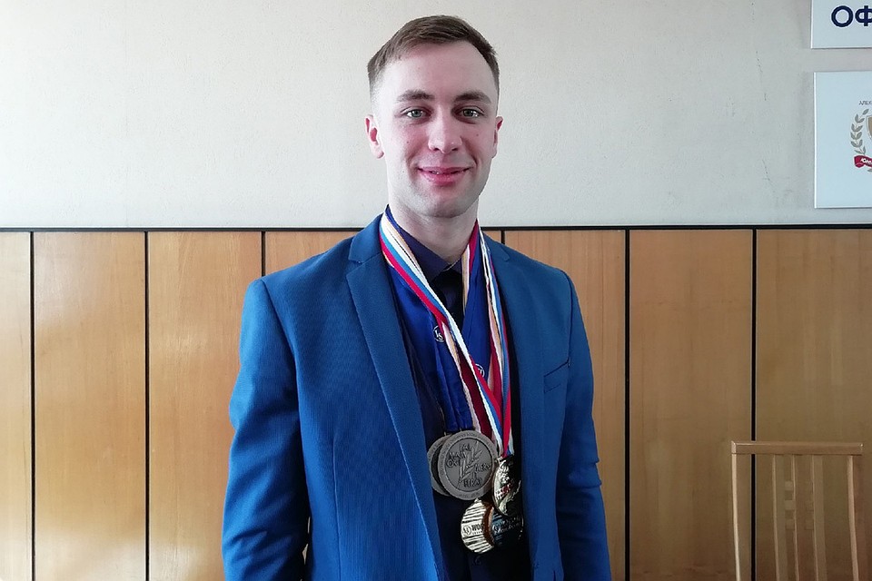 Виктор Муштаков