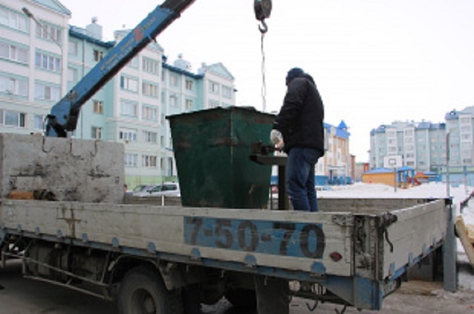 В Салехарде коммунальщики решили взвесить мусор Фото: salekhard.org