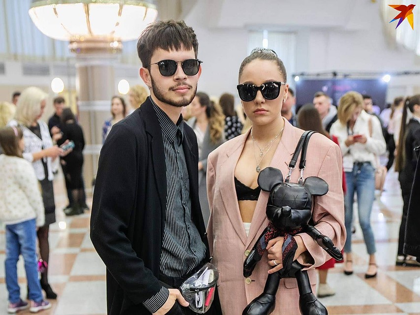 Неделя Моды – всегда повод показать себя. «Комсомолка» сделала фотоподборку самых ярких гостей BFW-2019