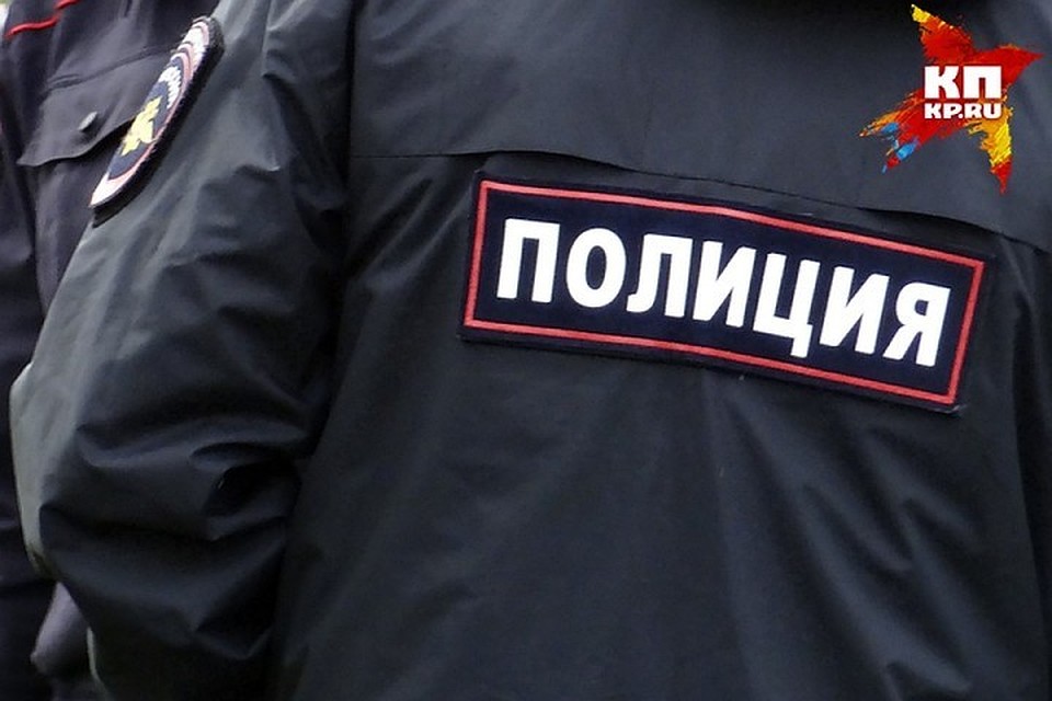 В Белгород доставили мужчину подозреваемого в изнасиловании ребенка.