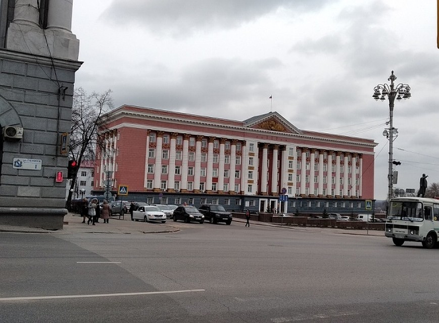 Комитет ЖКХ готовит списки адресов домов, где в первую очередь будут заменены лифты