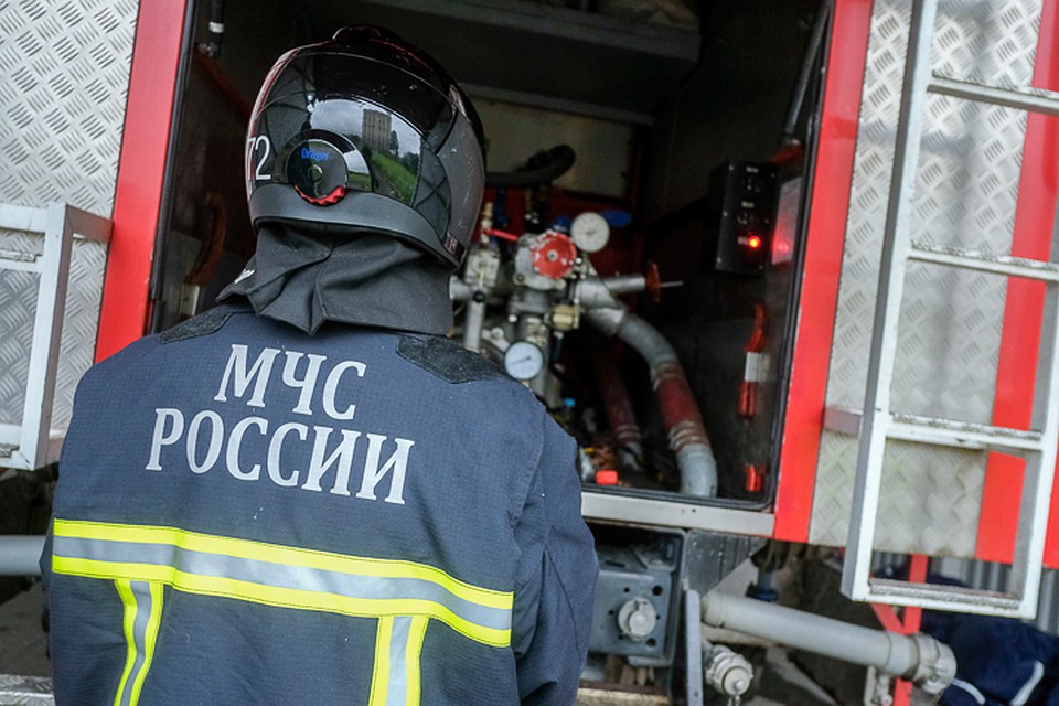 Огонь тушили два пожарных расчета