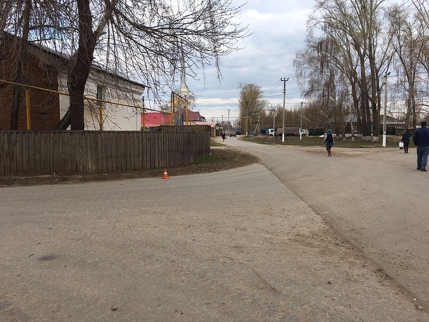 Автомобиль нарушителя предположительно светлого цвета.
