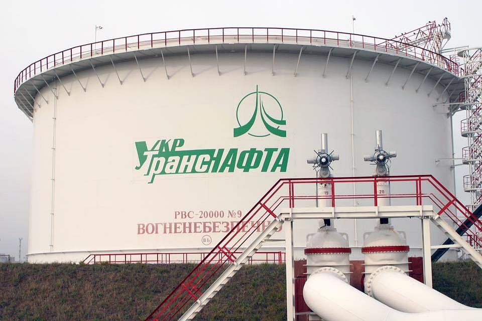 "Урктранснафта" приостановил работу нефтепровода "Дружба"
